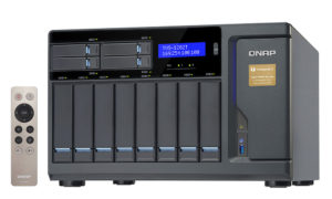 NAS QNAP TVS-x82T