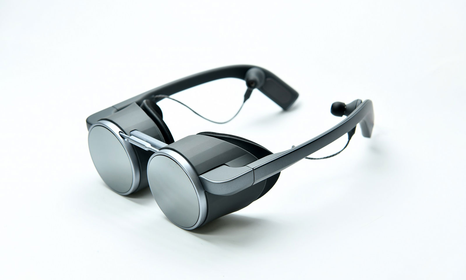 Ochelarii VR HDR de la Panasonic