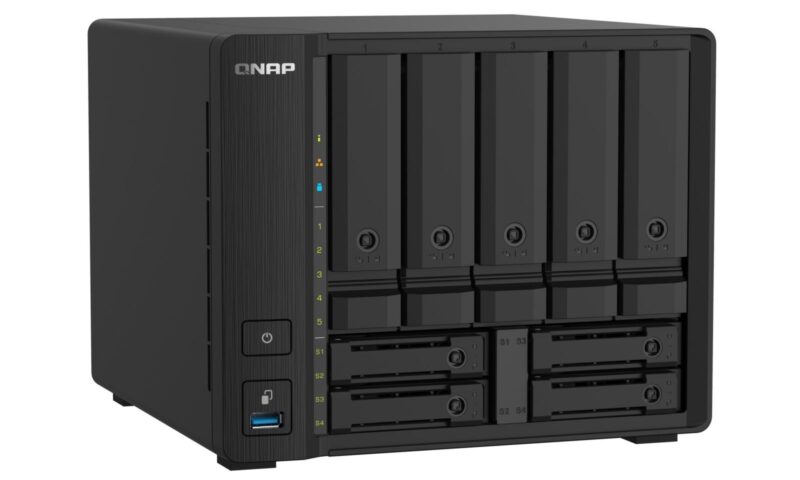 QNAP TS-932PX