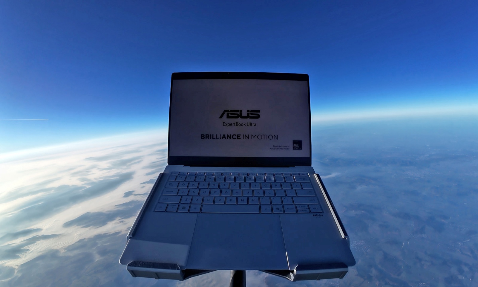 Proiect ExpertBook Ultra Strato