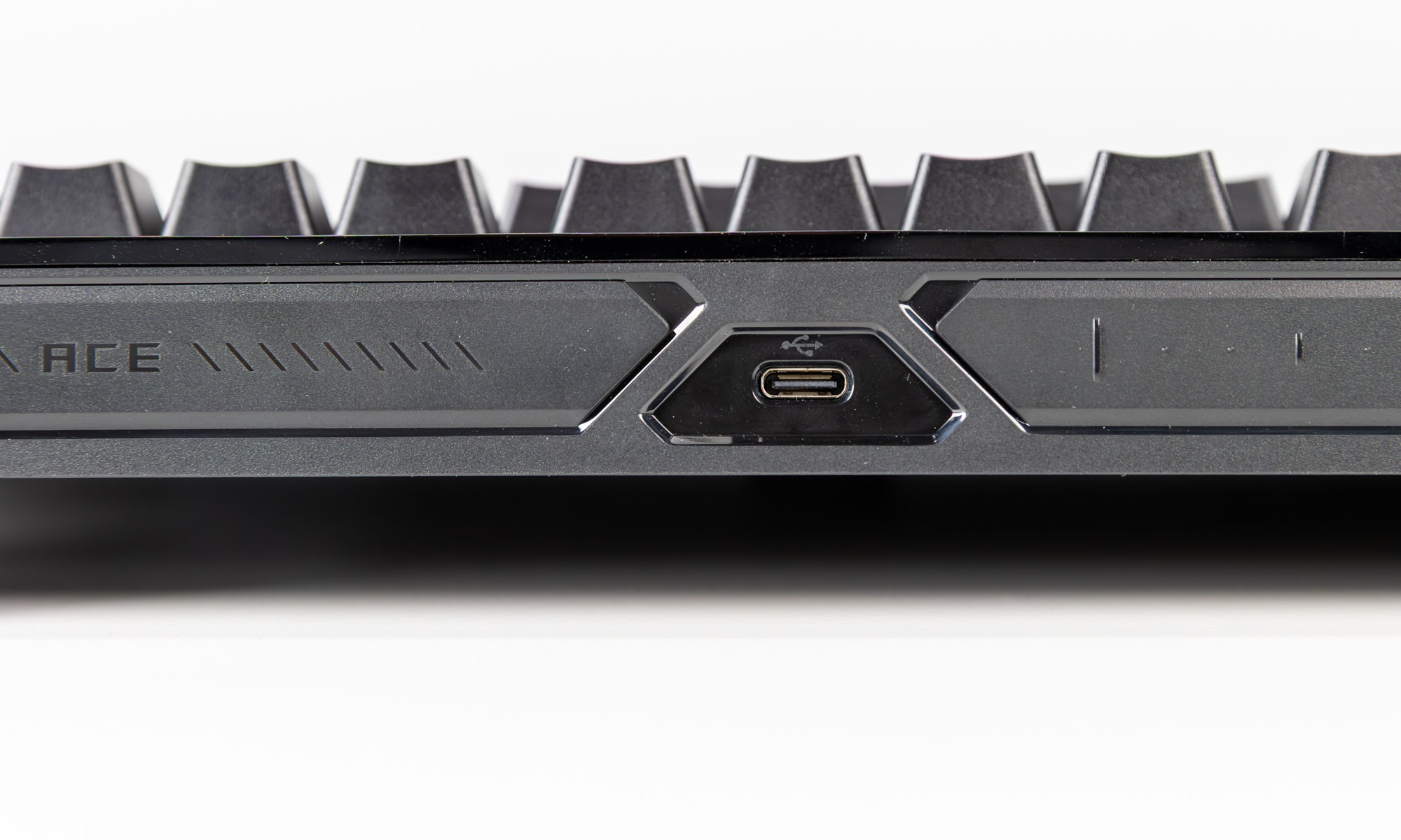 Tastatura ROG Falchion Ace 75 HE